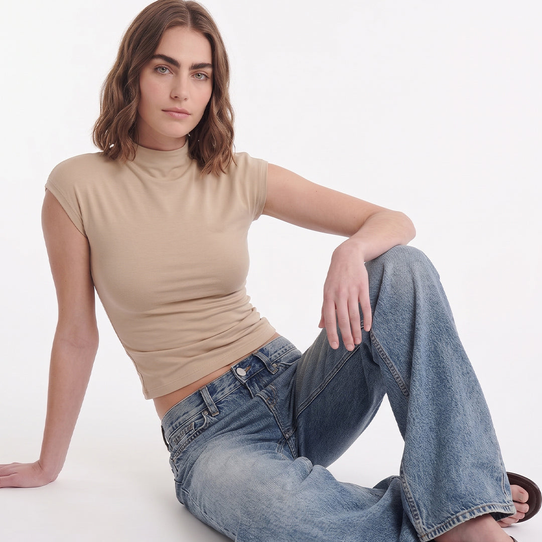 Blusa básica cuello alto