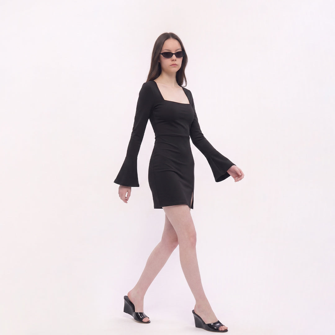 Vestido manga campana