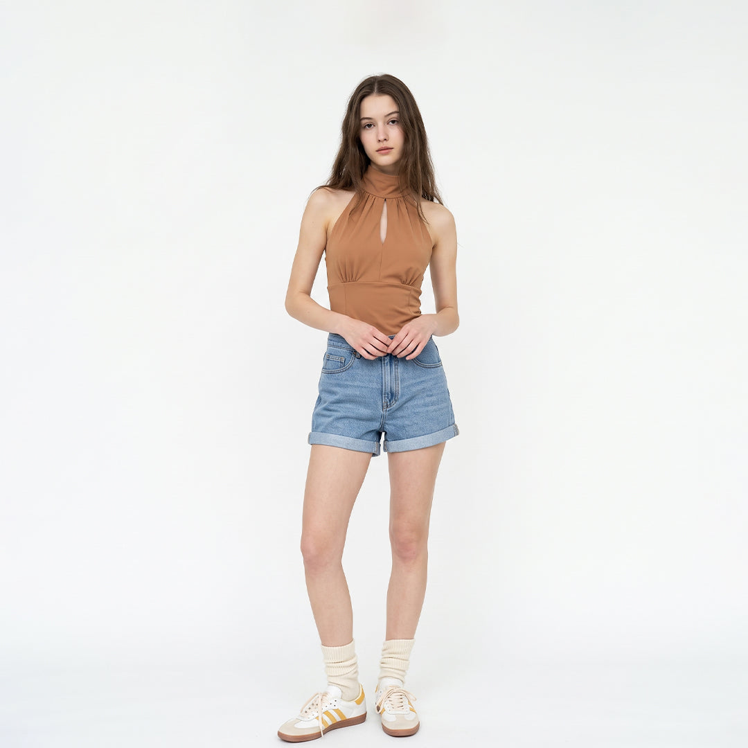 Blusa halter estilo japandi