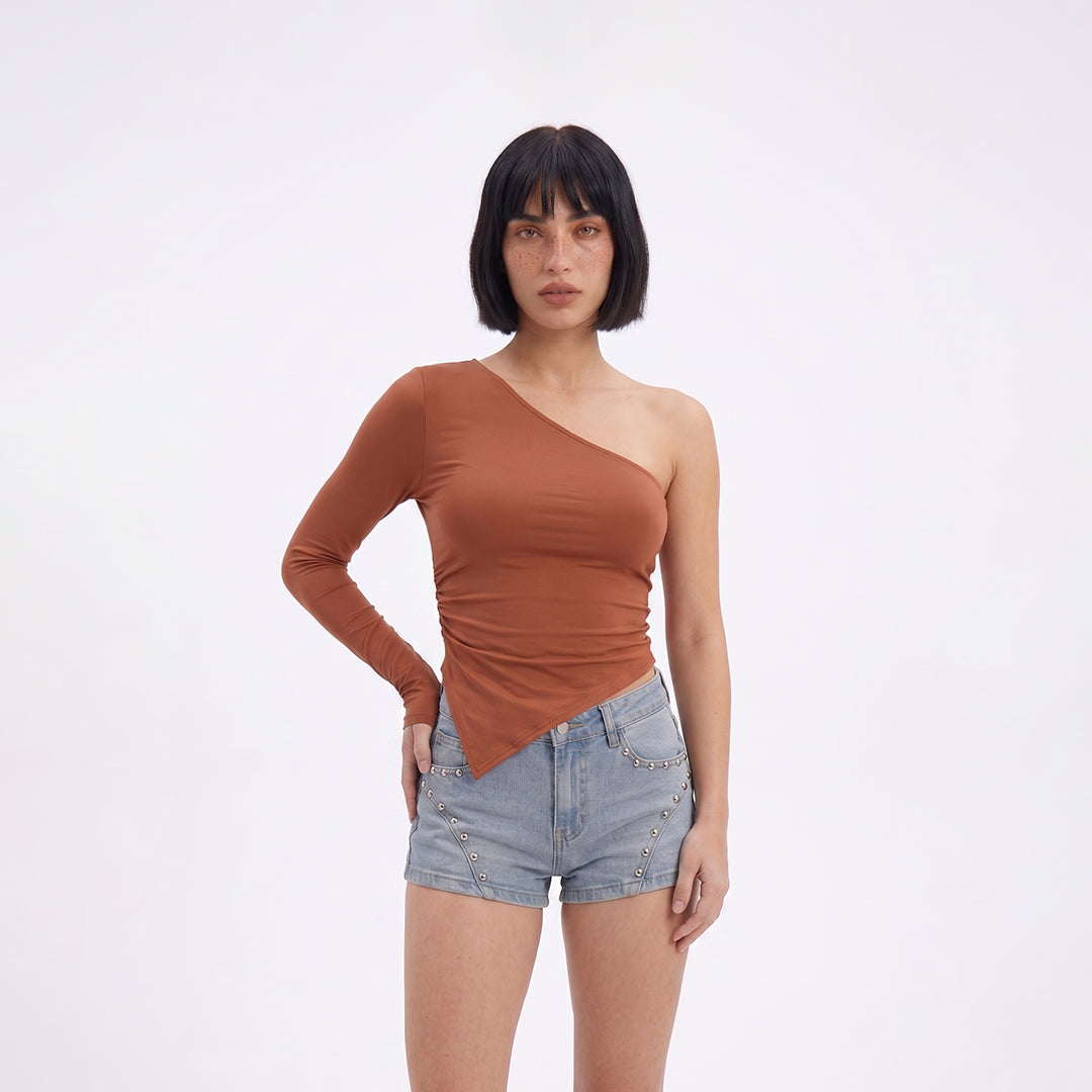 Blusa asimétrica una manga