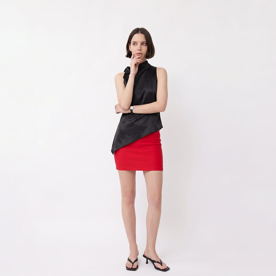 Blusa asimétrica satinada