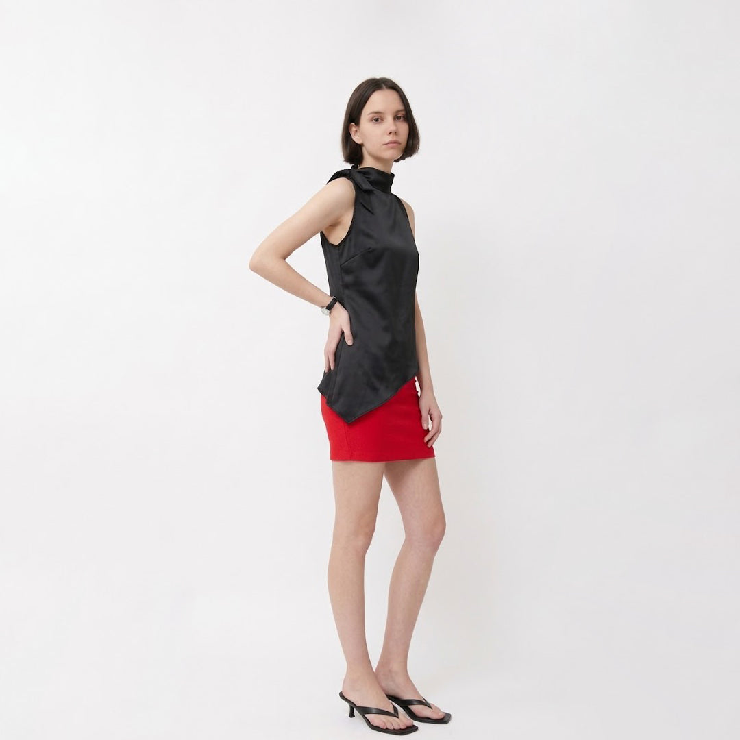 Blusa asimétrica satinada