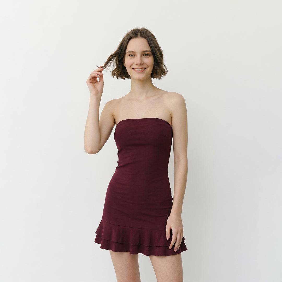 Vestido mini strapless
