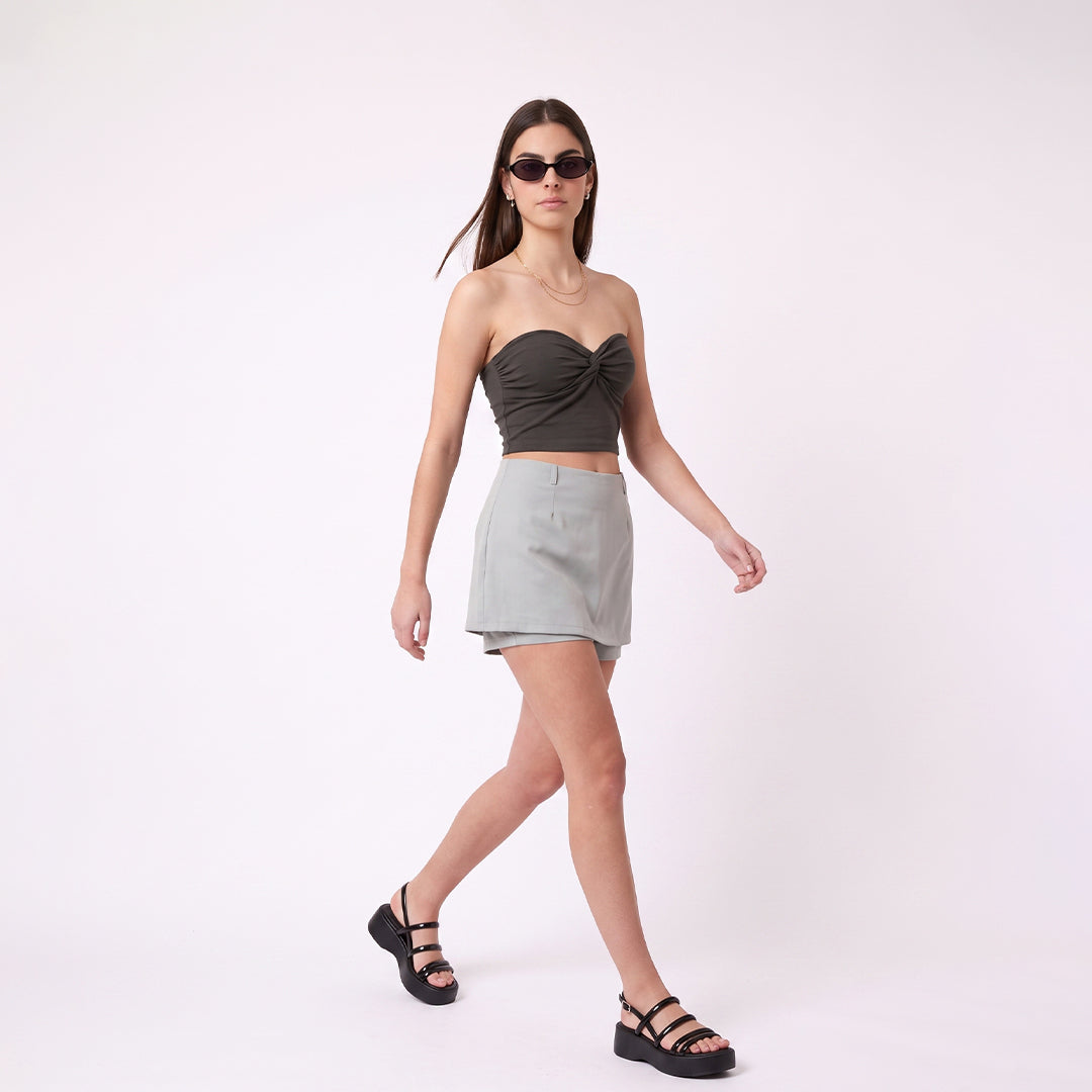 Short falda presillas